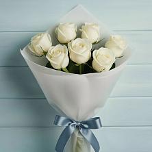 Букет 7 Белых роз Эдлесс Лав в Комсомольске-на-Амуре