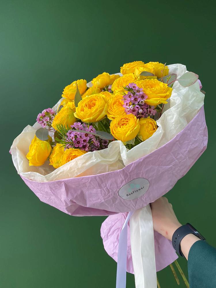 Кустовые желтые розы в Комсомольске-на-Амуре Букет Кустовые желтые розы в Комсомольске-на-Амуре
