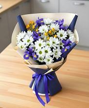 Букет цветов из:  Розы, Ирисы и Хризантемы #REPLACE_PRED# Комсомольске-на-Амуре