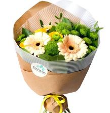Букет цветов из:  Герберы, Розы и Хризантемы в Комсомольске-на-Амуре